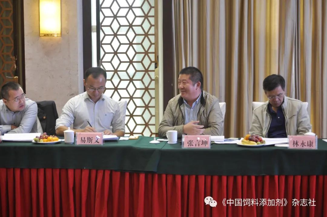 `图片`/